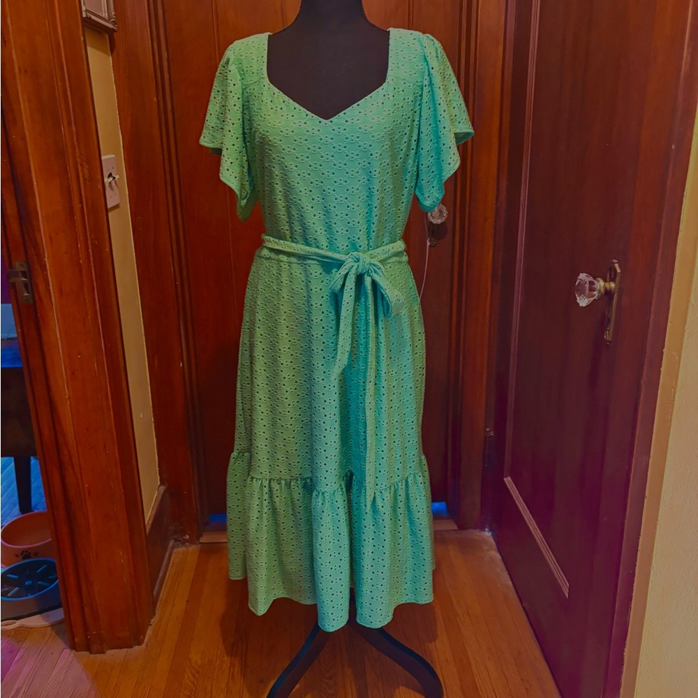 Elegant Green Dress Maggy London, London Times